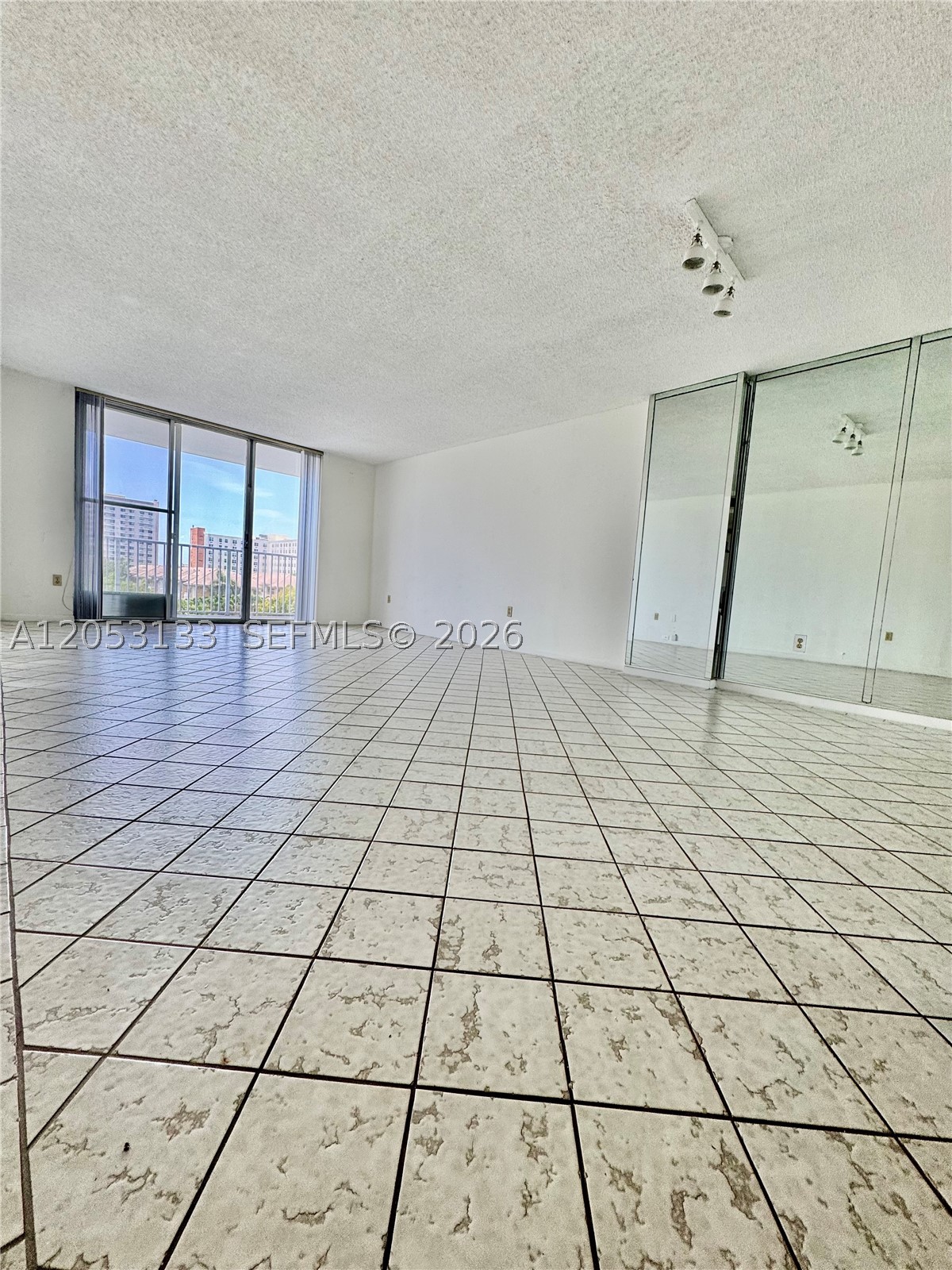 ADMIRALS PORT CONDO WEST - Residential