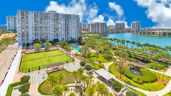 ADMIRALS PORT CONDO WEST - Residential