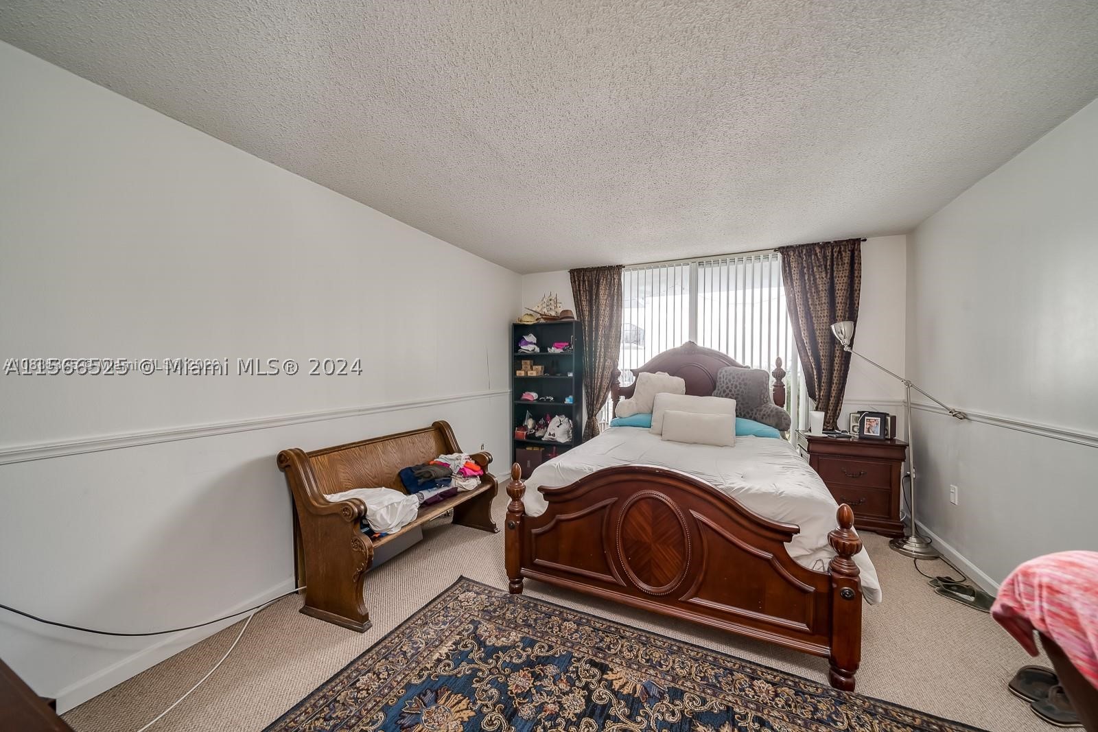 COMMODORE PLAZA CONDO - Residential