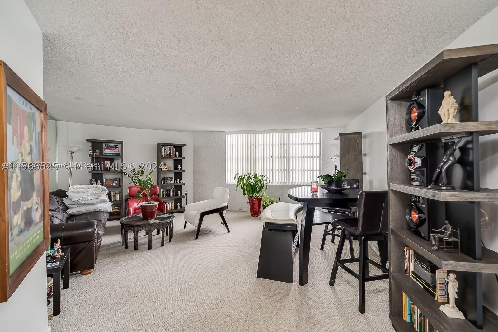 COMMODORE PLAZA CONDO - Residential