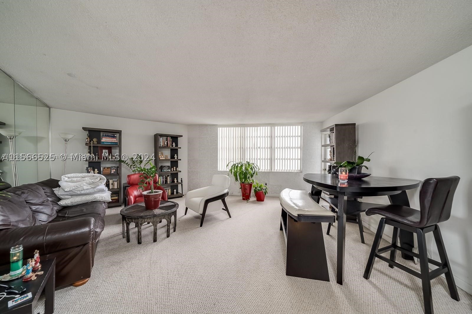 COMMODORE PLAZA CONDO - Residential
