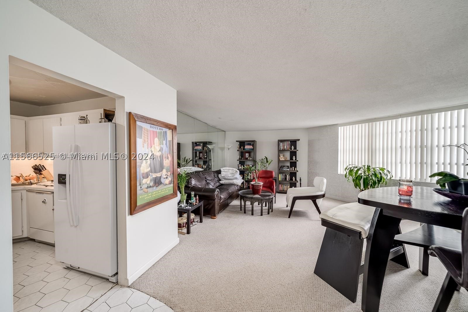 COMMODORE PLAZA CONDO - Residential