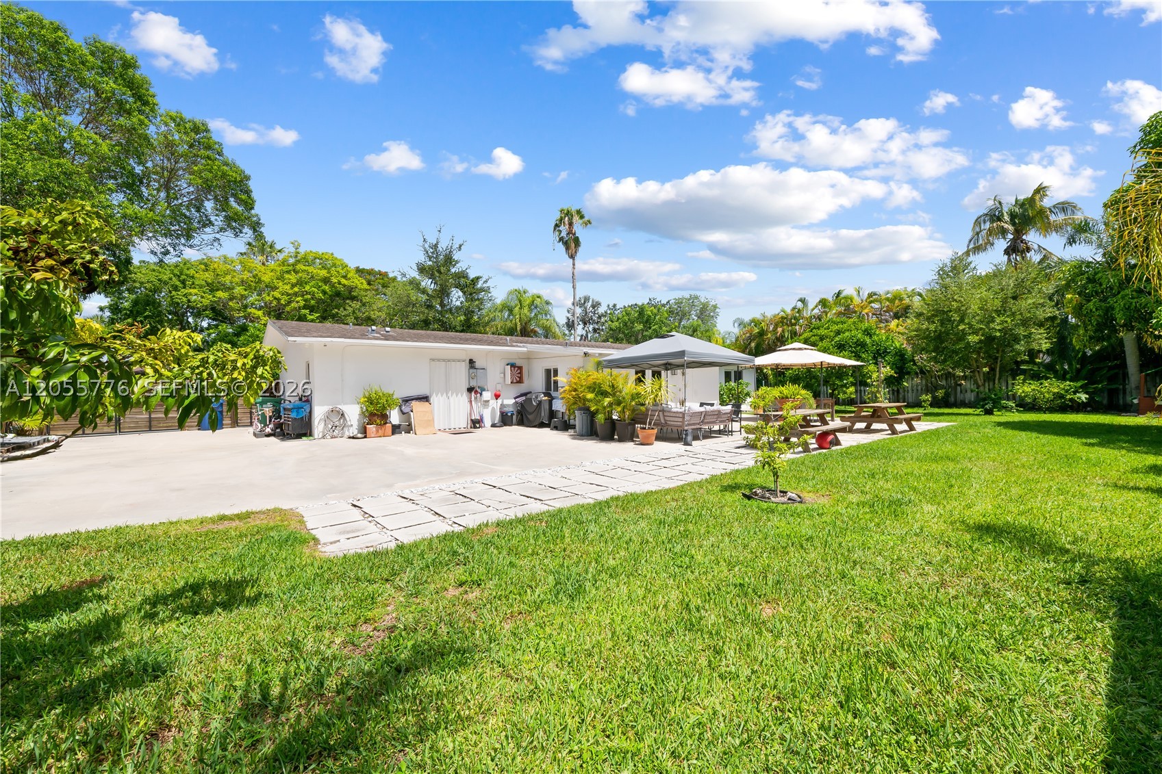 SUNILAND MANOR 1ST ADDN - Residential