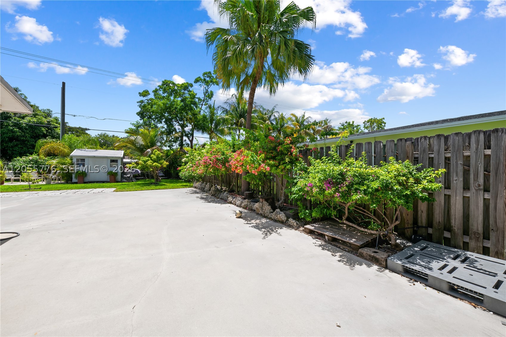 SUNILAND MANOR 1ST ADDN - Residential
