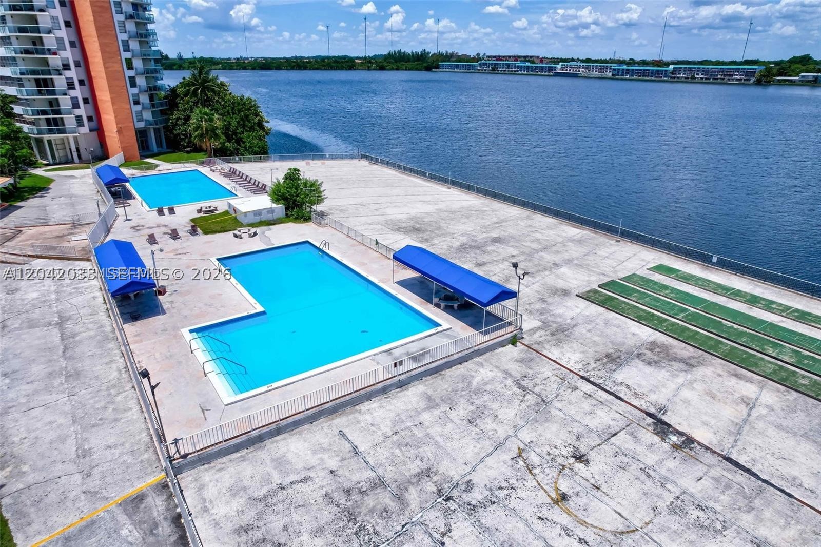 BUCKLEY TOWERS CONDO - WE - Residential