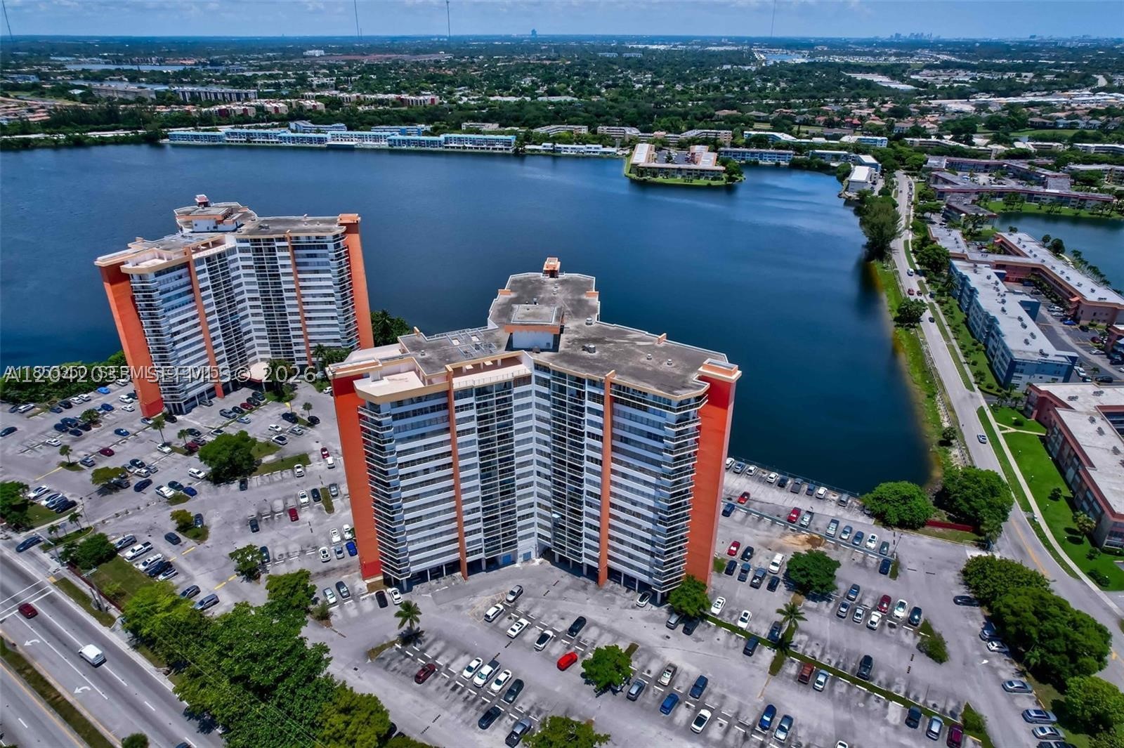 BUCKLEY TOWERS CONDO - WE - Residential