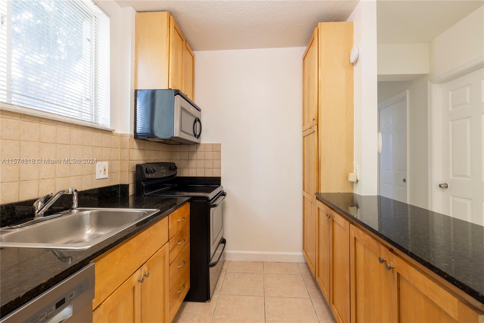 HAVANAH ROADS CONDO - Residential Lease
