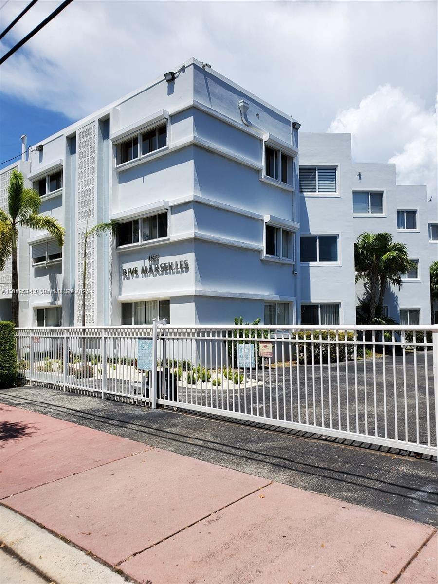 RIVE MARSEILLES CONDO - Residential
