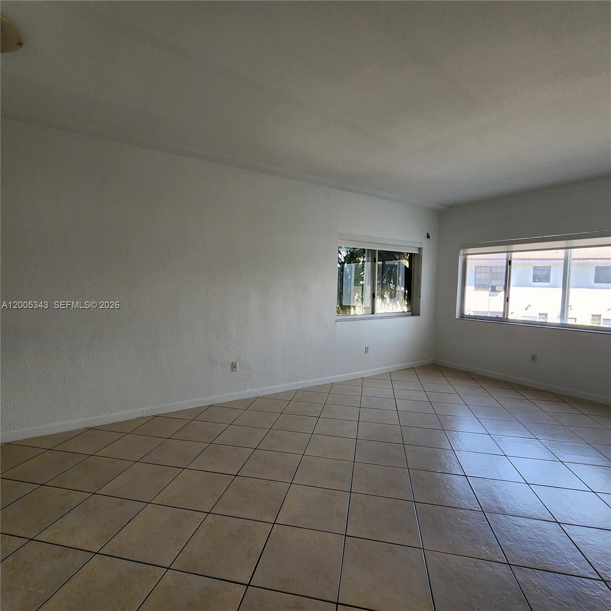 RIVE MARSEILLES CONDO - Residential