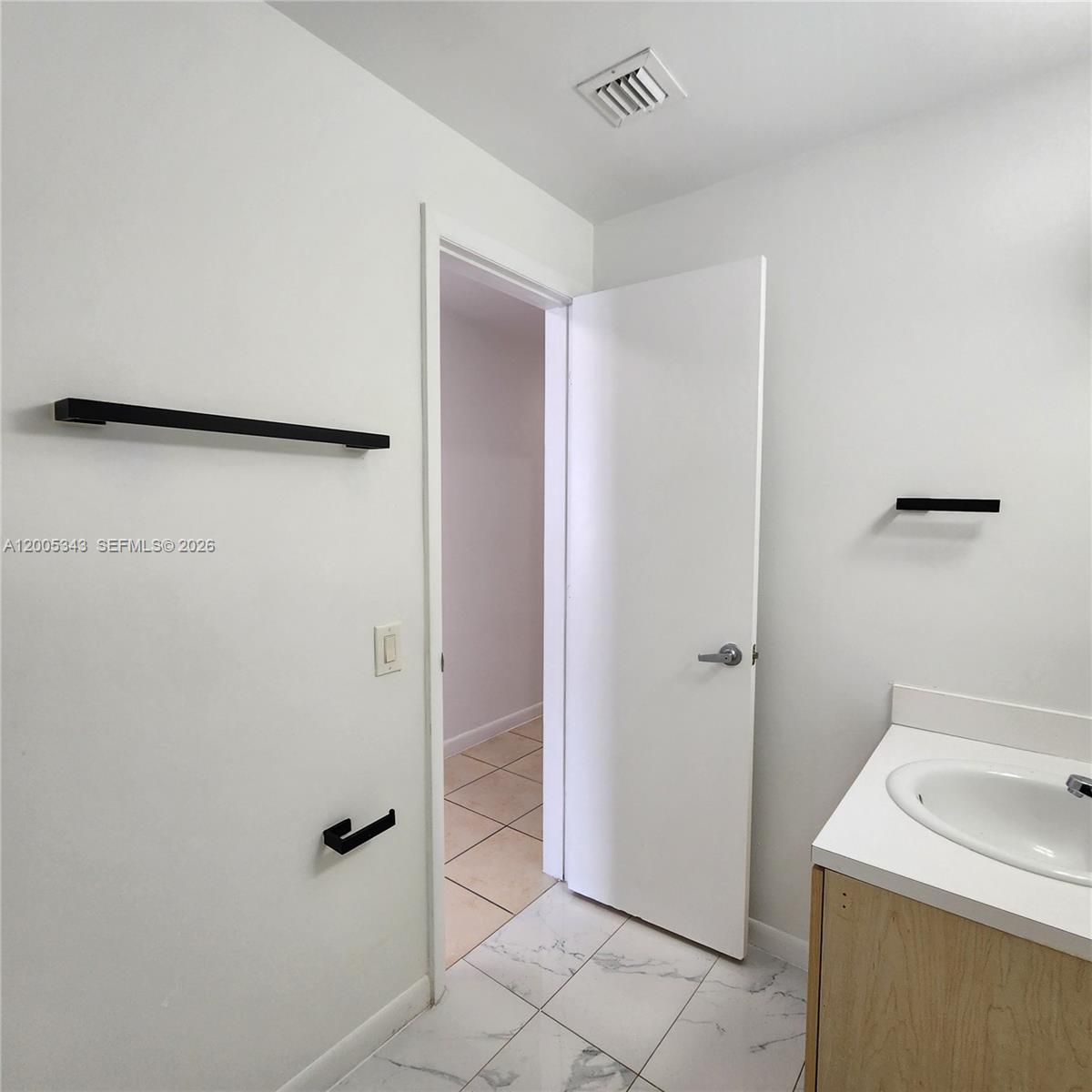 RIVE MARSEILLES CONDO - Residential