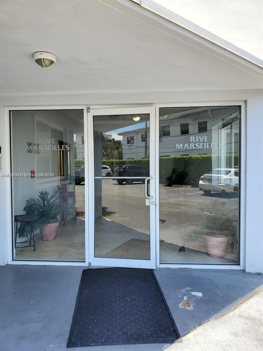 RIVE MARSEILLES CONDO - Residential