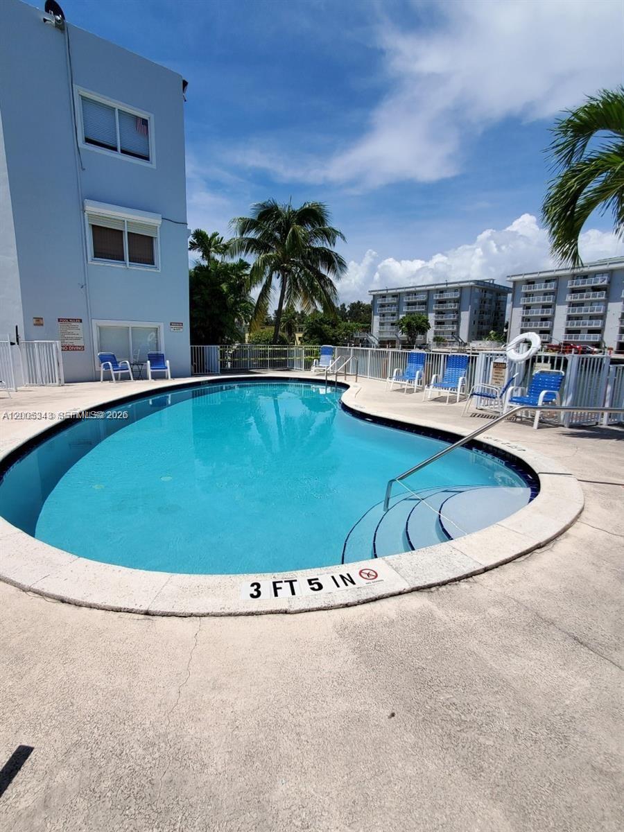 RIVE MARSEILLES CONDO - Residential
