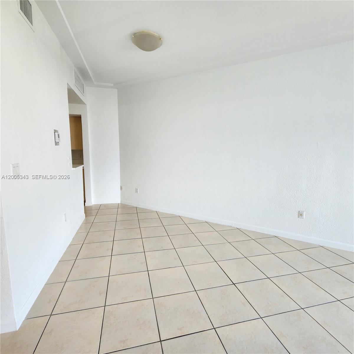 RIVE MARSEILLES CONDO - Residential