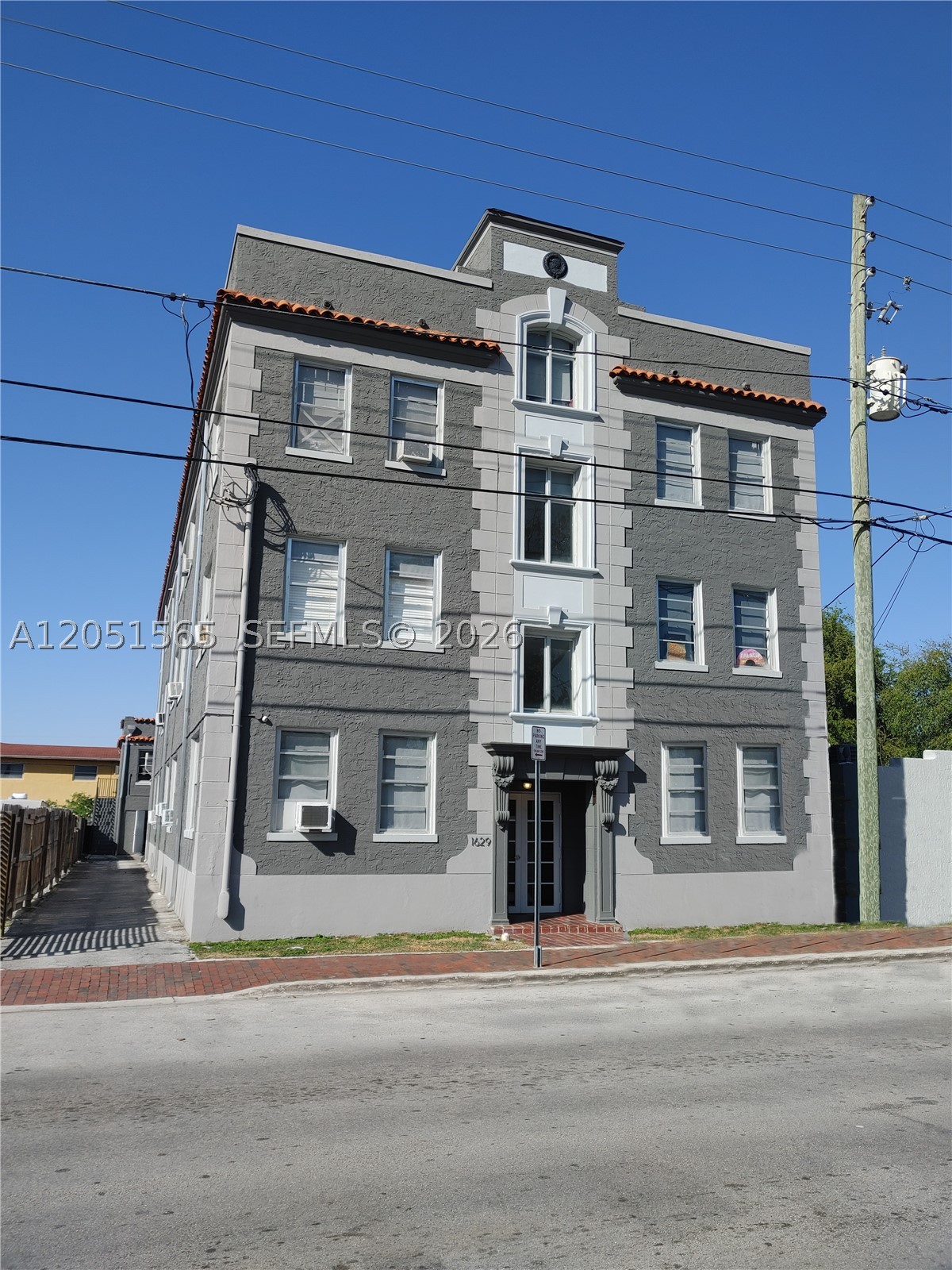 Centrally Located to All Major Streets and Highway. Freshly Painted and Completely Remodeled Unit, Plenty of Closets, Marble Countertop, SS Appliances, Lots Of Natural Light, Window Blinds, Quiet Street In The Heart Of Miami, Easy Access To Brickell And Calle Ocho, Minutes To I95, Airport, Malls, Restaurants, Dolphin Expy, Beach, Etc. First, Last & Deposit Required to Move In. No Pets. Rent Includes Water, Street Parking. Please Use Showing Assist for Showings.