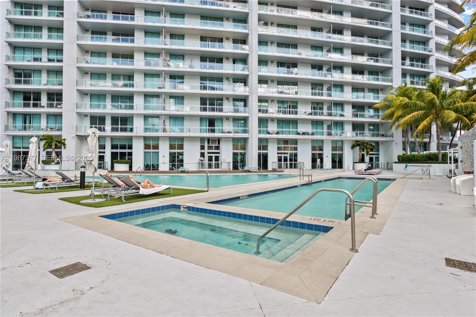 IVY CONDO - Residential