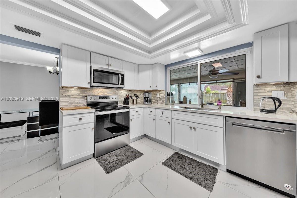 PLANTATION PARK LAKESITES - Residential