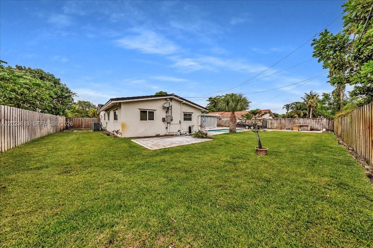 PLANTATION PARK LAKESITES - Residential