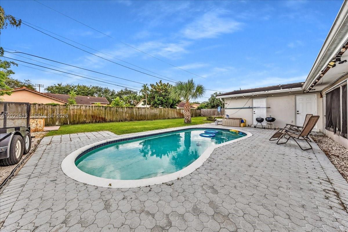 PLANTATION PARK LAKESITES - Residential