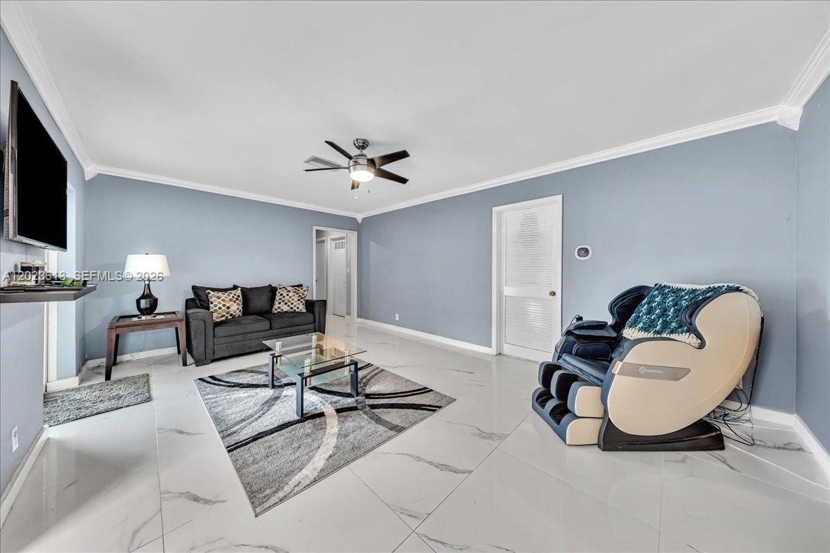 PLANTATION PARK LAKESITES - Residential