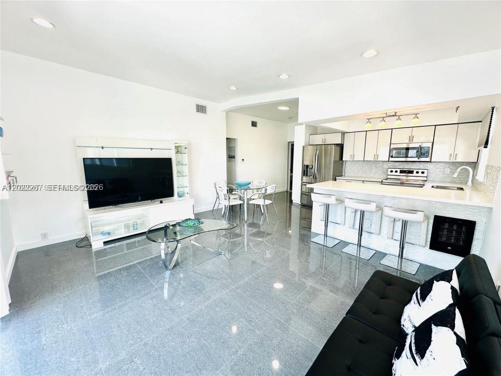 EASTERN SHORES 2ND ADDN - Residential Lease