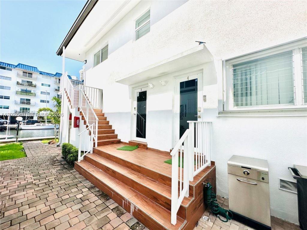 EASTERN SHORES 2ND ADDN - Residential Lease