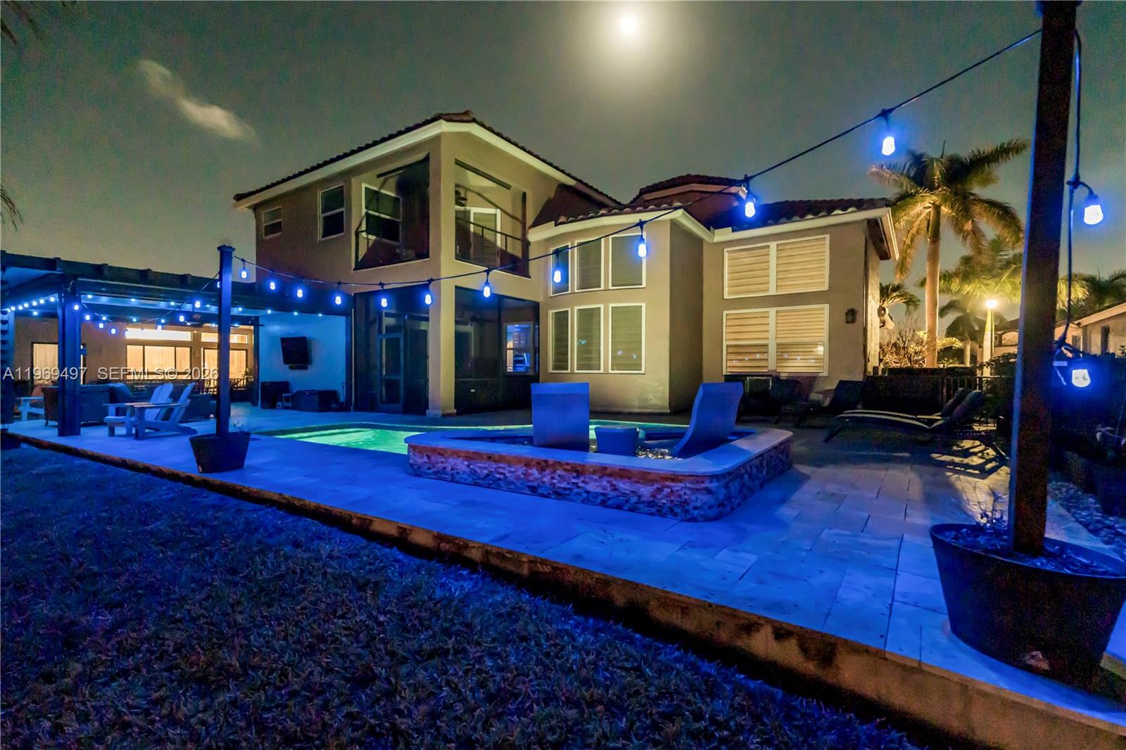 SUNSET LAKES PLAT ONE - Residential