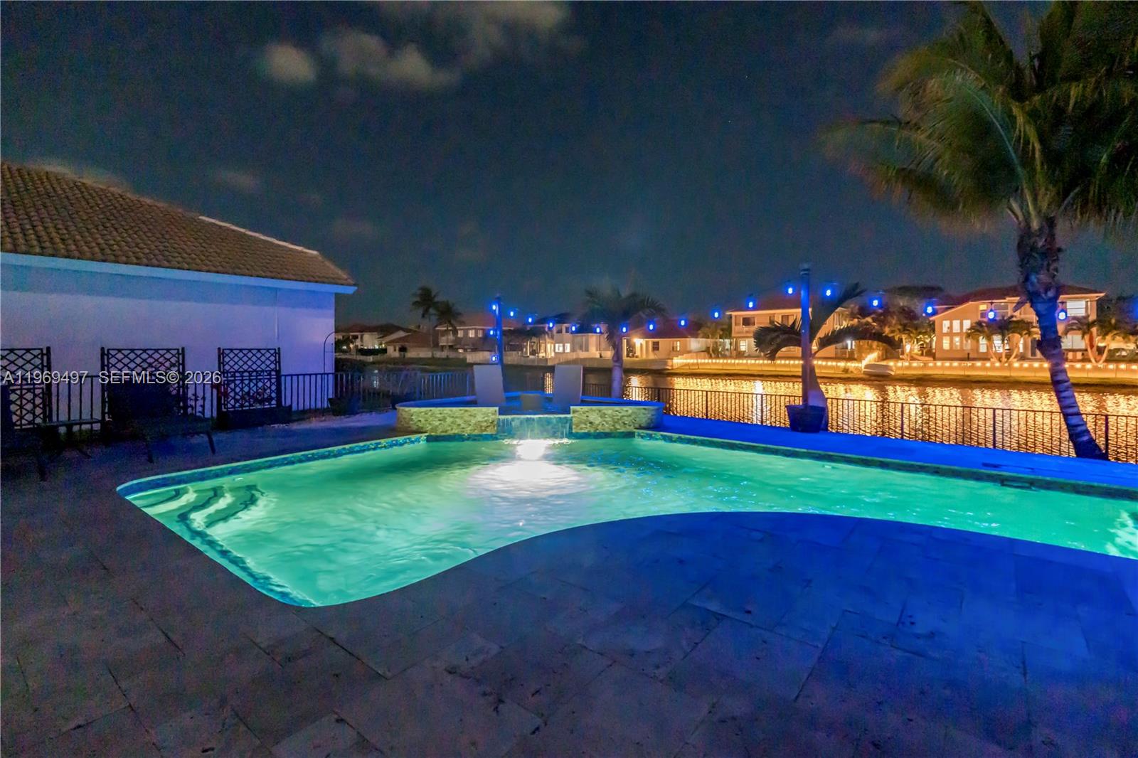 SUNSET LAKES PLAT ONE - Residential