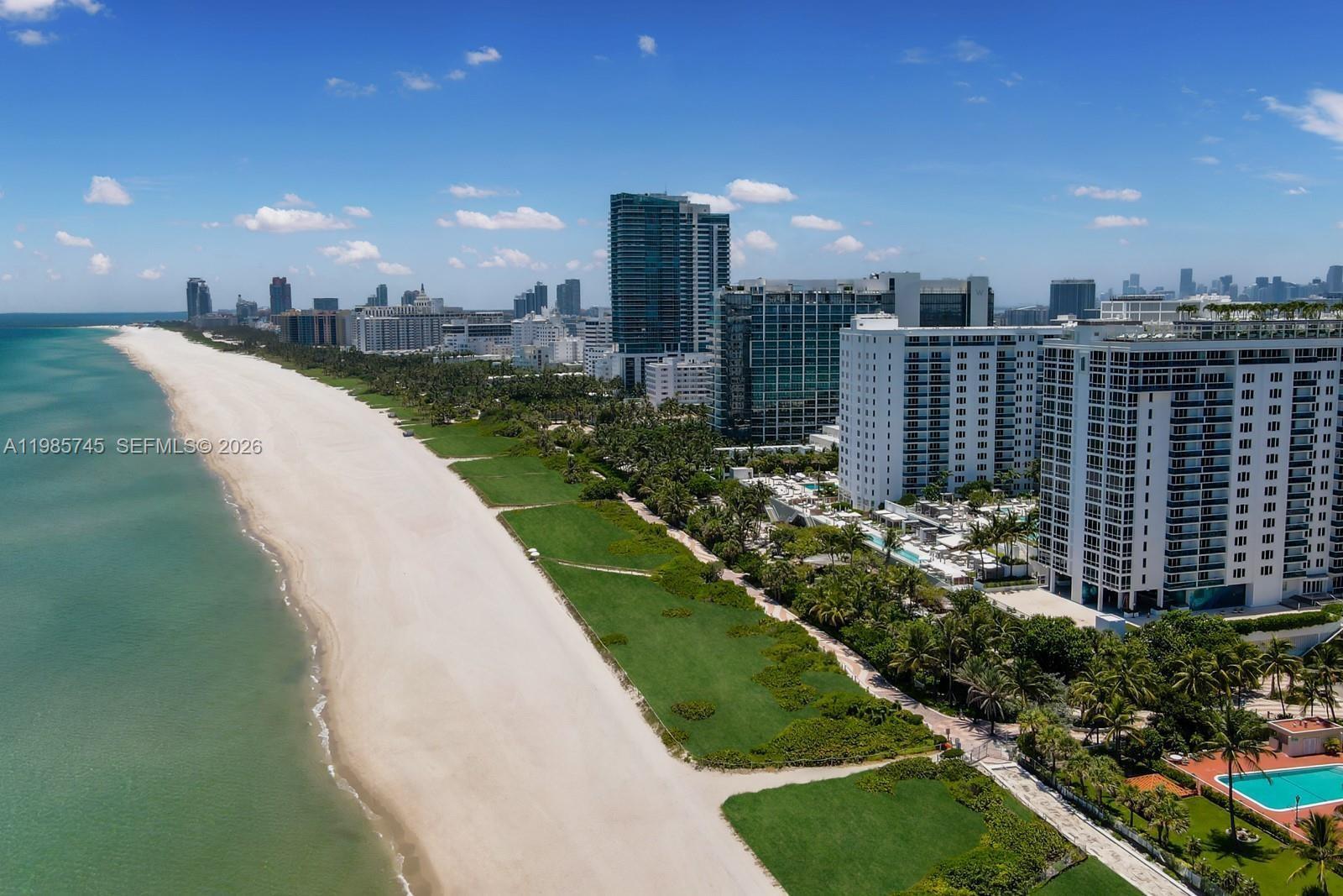 RONEY PALACE CONDO - Residential