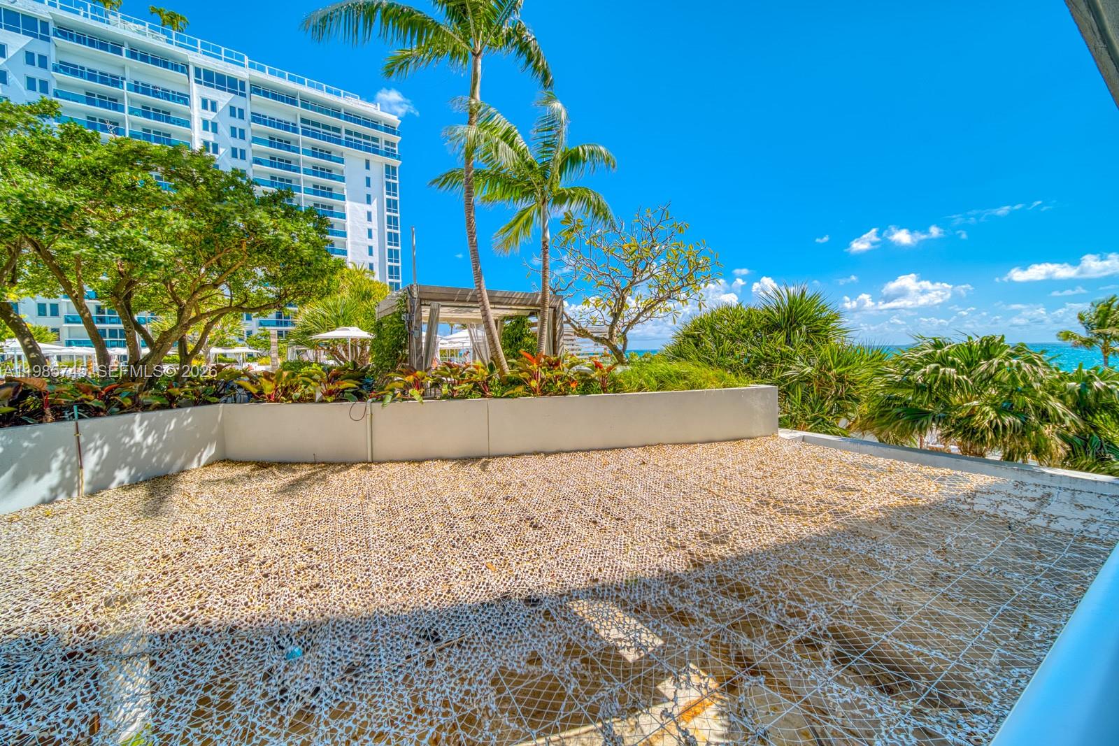RONEY PALACE CONDO - Residential