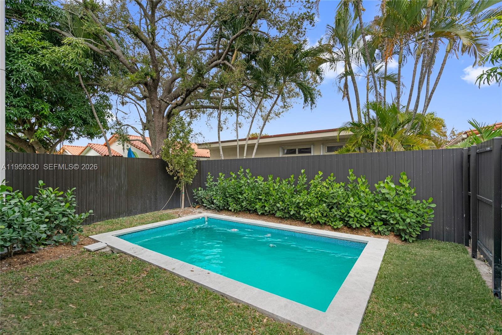 OSCEOLA GROVES - Residential