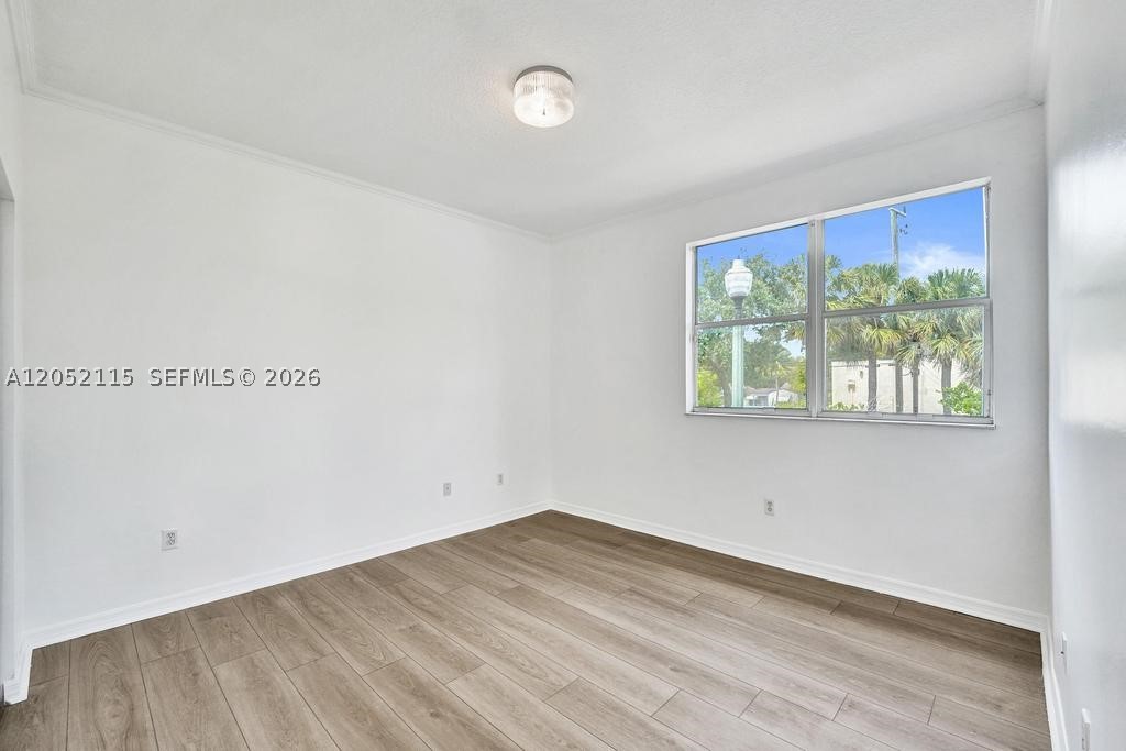 VILLAS AT HARBOR ISLES CO - Residential Lease