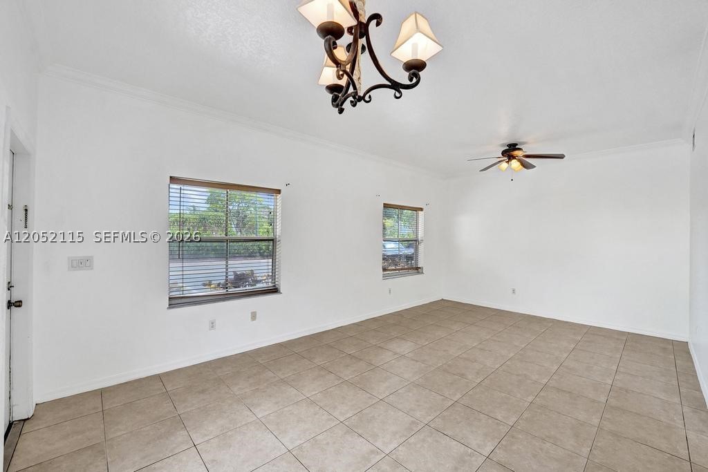 VILLAS AT HARBOR ISLES CO - Residential Lease