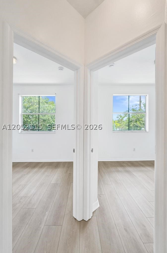 VILLAS AT HARBOR ISLES CO - Residential Lease