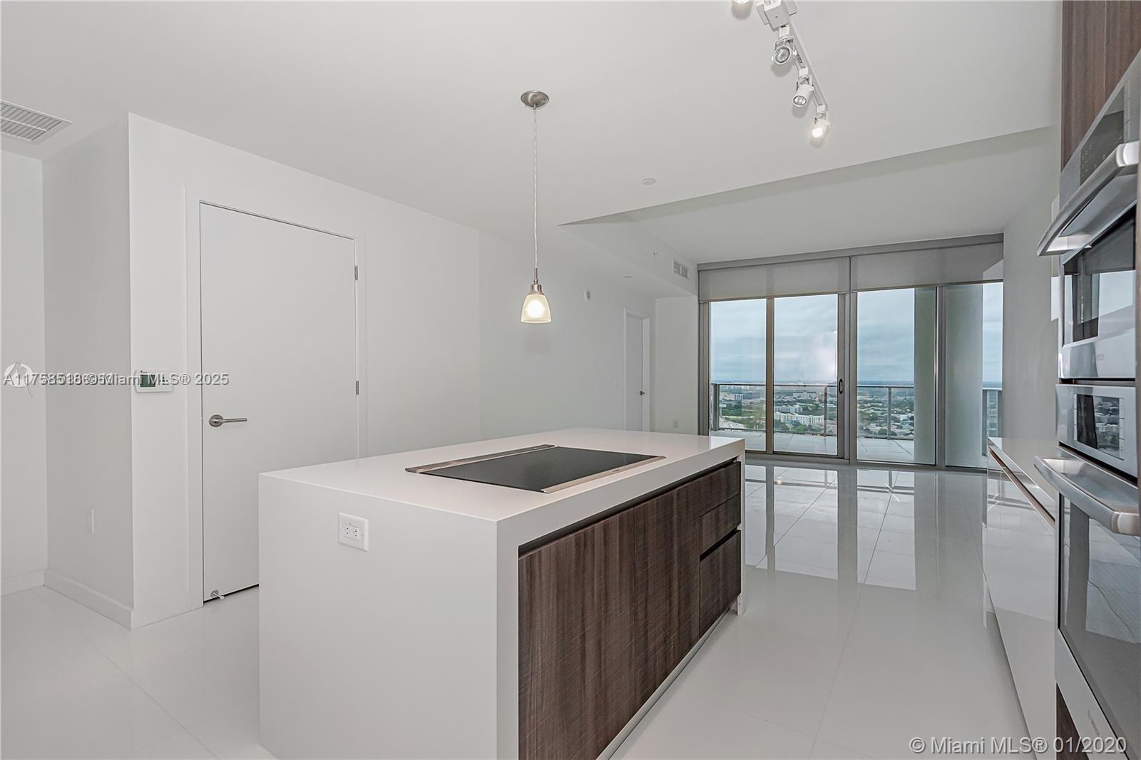 PARAMOUNT MIAMI WORLDCENT - Residential