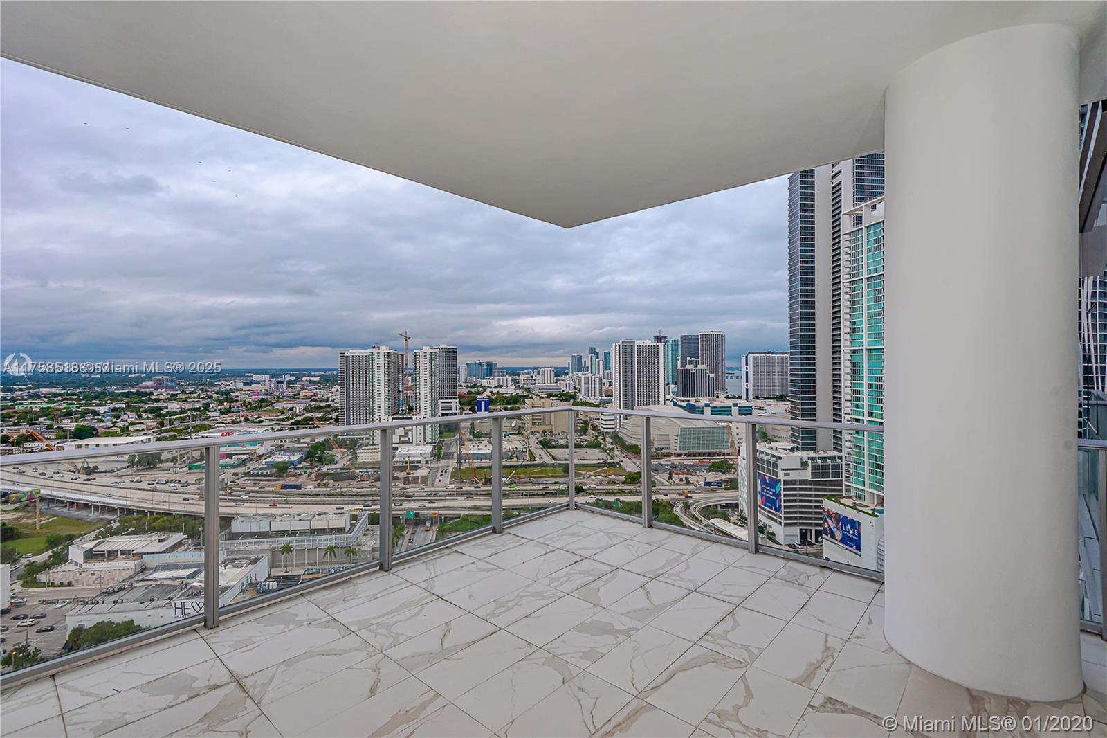 Discover unparalleled luxury at Paramount Miami WorldCenter! This exquisite 1-bedroom + den, 2-bathroom residence offers a European kitchen, 10 ft ceilings, and a spacious balcony with breathtaking views. High-end finishes throughout enhance the elegance of this home. Enjoy access to world-class amenities, including 5 resort-style pools, a spa, outdoor lounge, game room, fitness center, boxing studio, and more. Unit is rented for $4,550 until 01/31/2027. Perfect for investors.