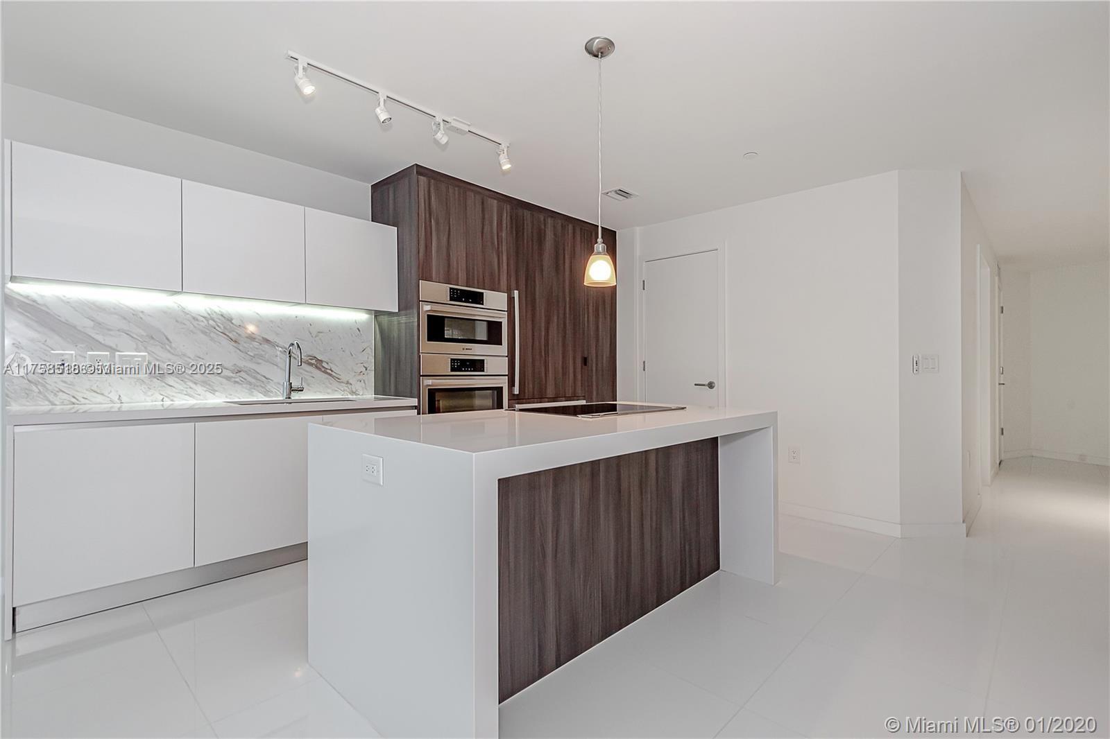 PARAMOUNT MIAMI WORLDCENT - Residential