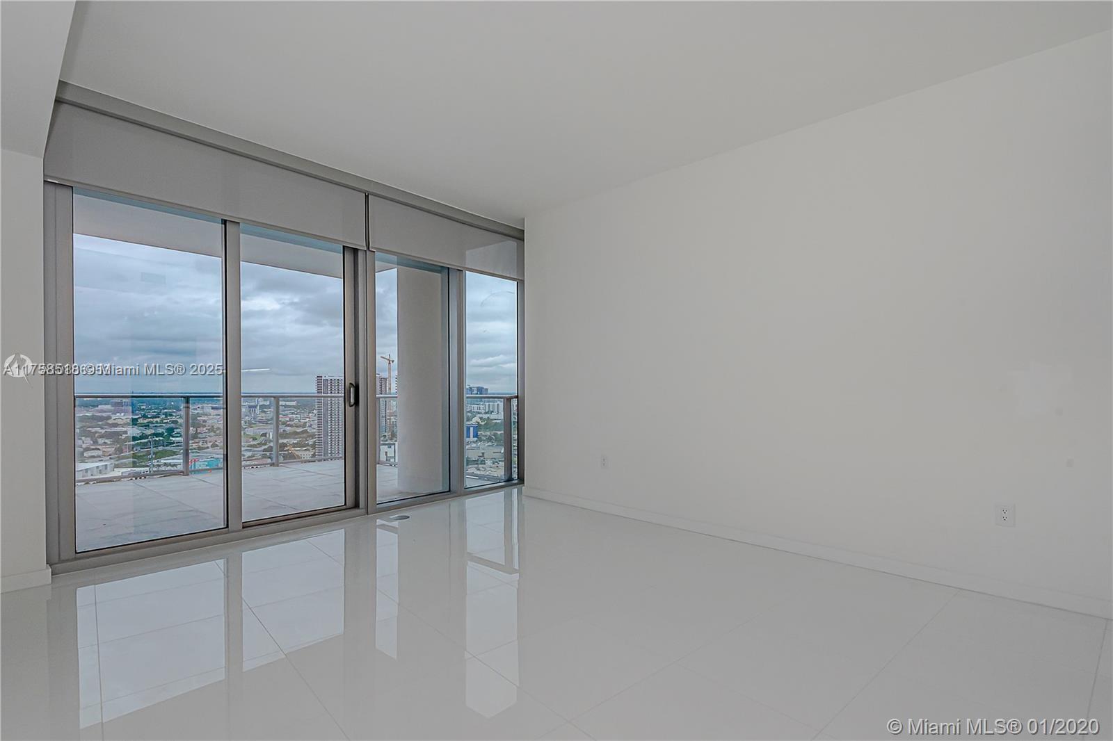 PARAMOUNT MIAMI WORLDCENT - Residential