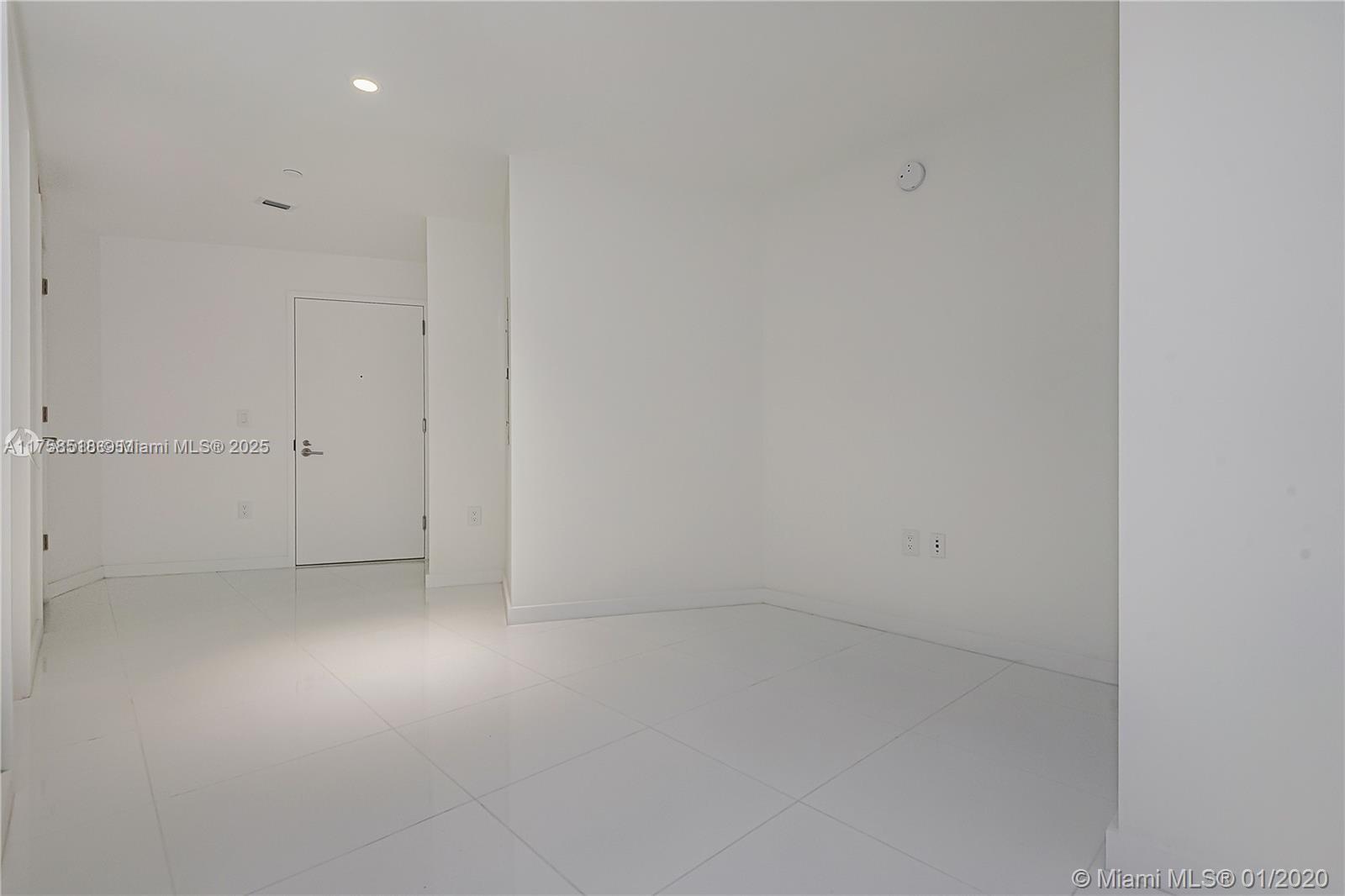PARAMOUNT MIAMI WORLDCENT - Residential