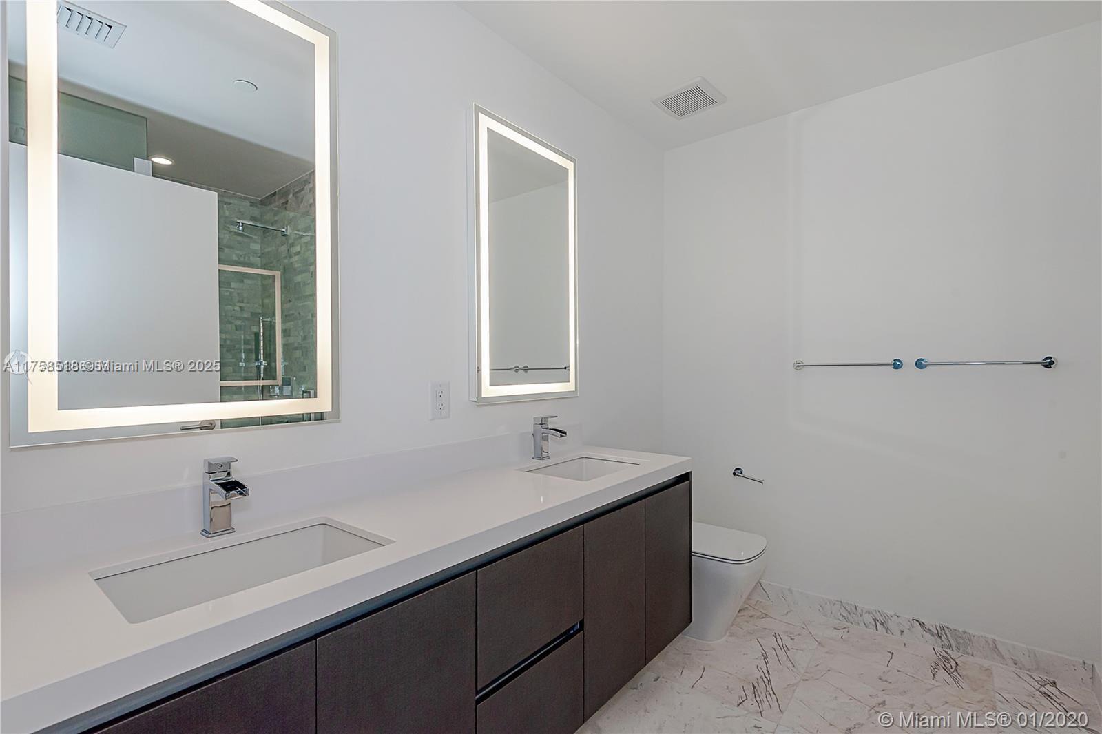 PARAMOUNT MIAMI WORLDCENT - Residential