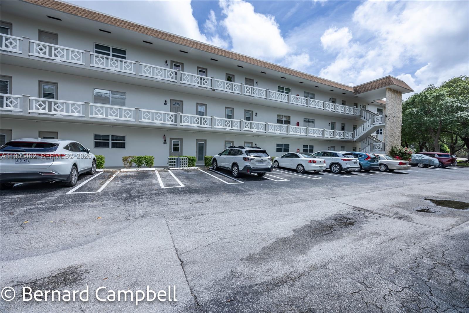HAWAIIAn GARDENS - Residential