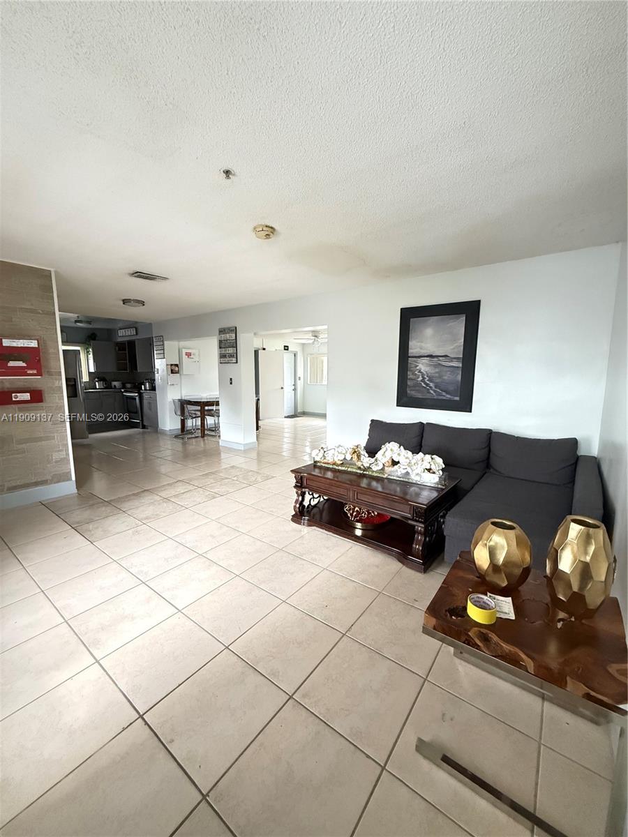 PALM SPRINGS NORTH SEC N - Residential