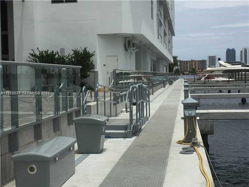 Marina Palms - Land