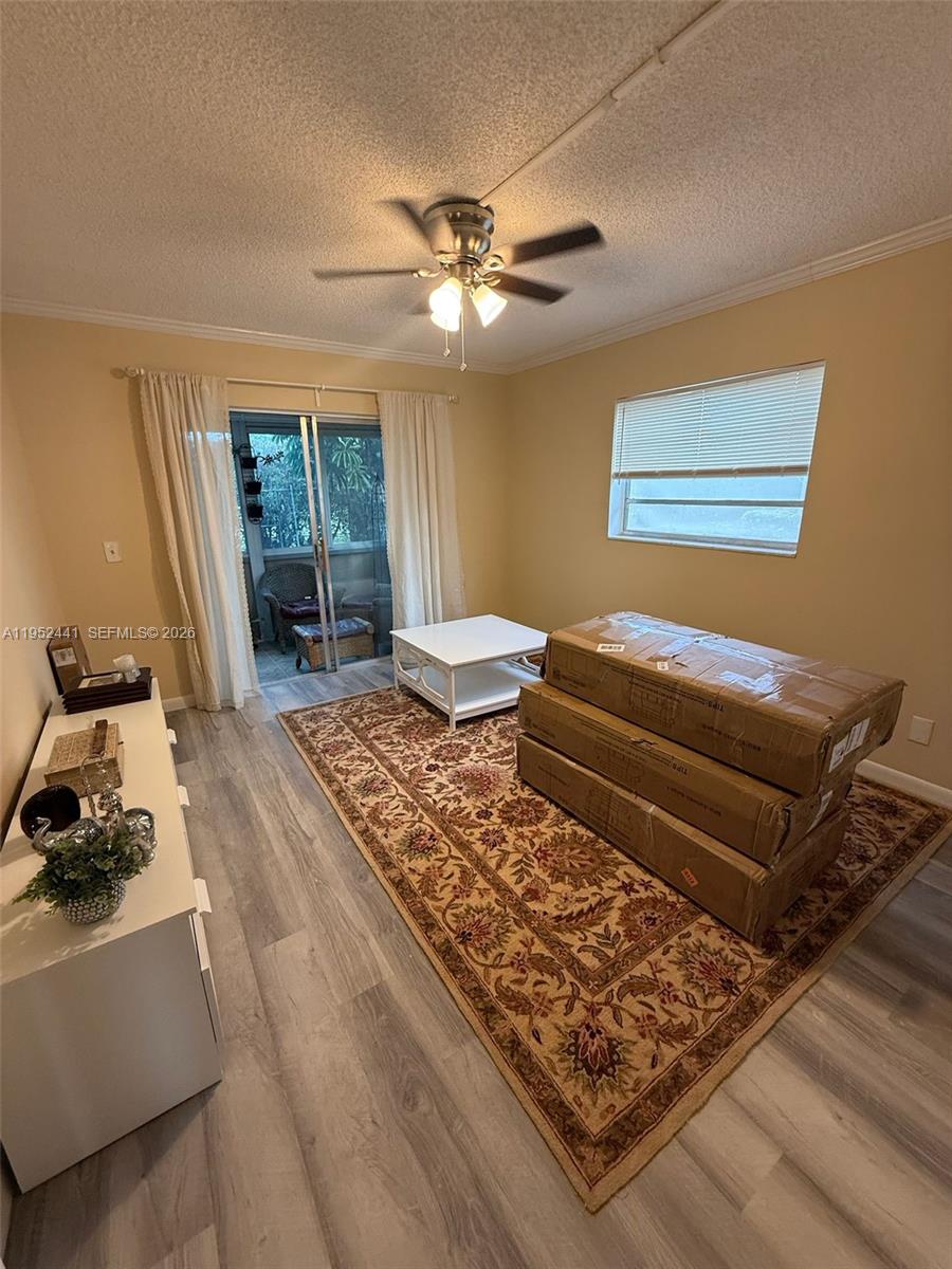 KINGS POINT BURGUNDY COND - Residential