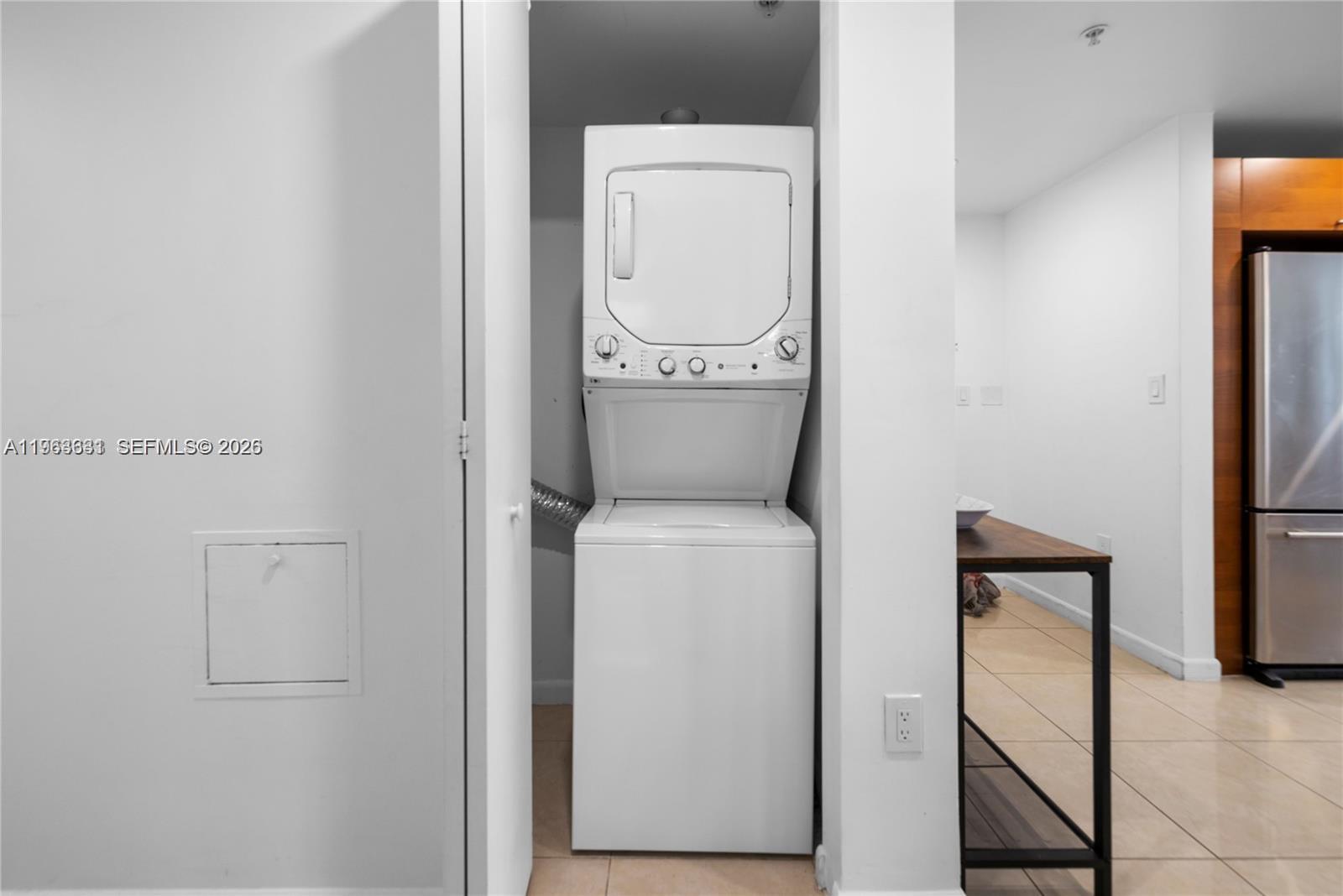 MIDBLOCK MIAMI CONDO - Residential