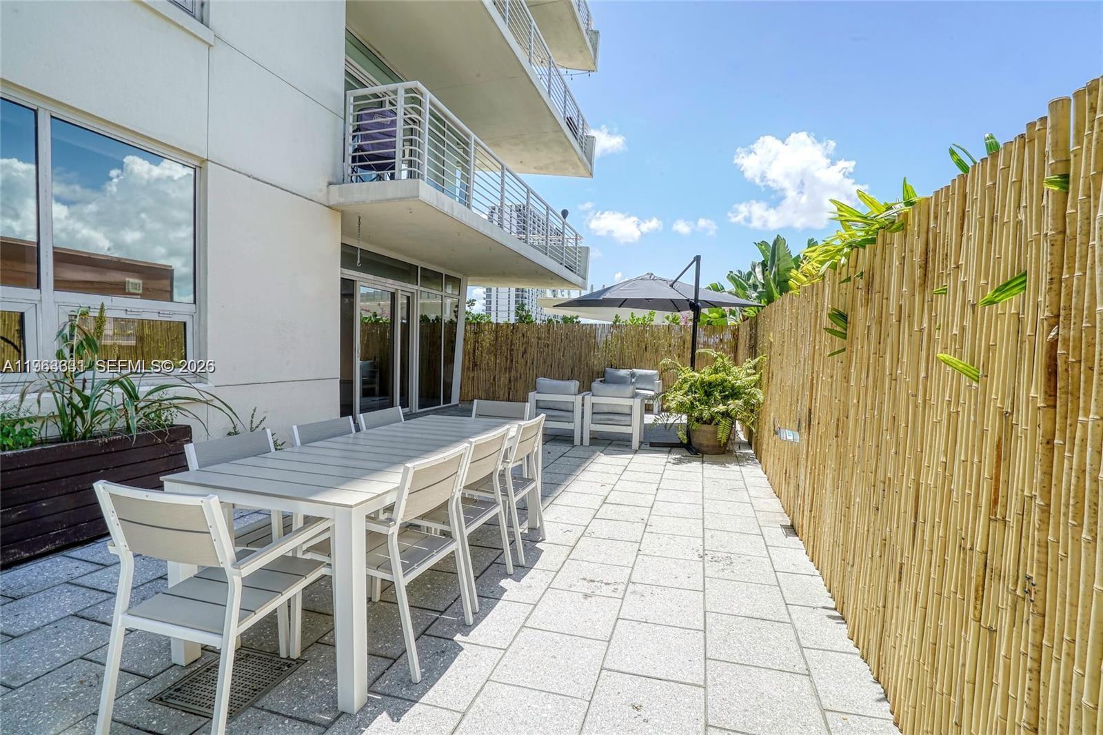 MIDBLOCK MIAMI CONDO - Residential
