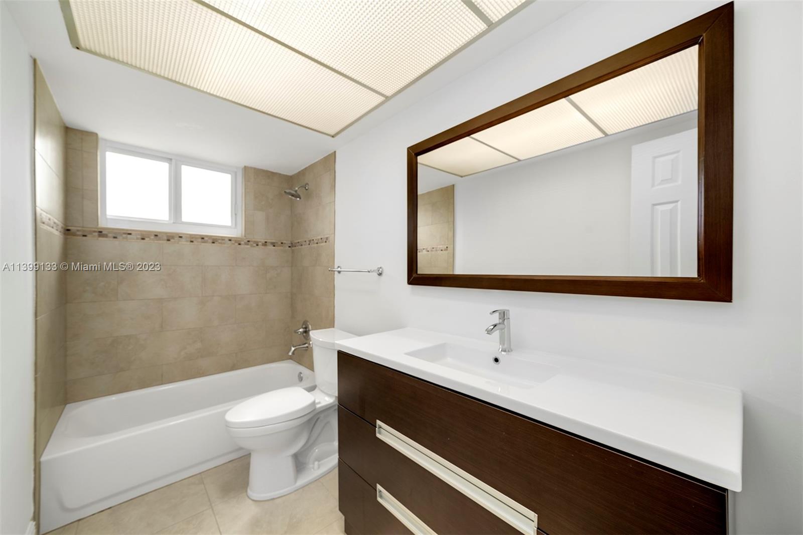 GARDEN ESTATES - Residential Lease
