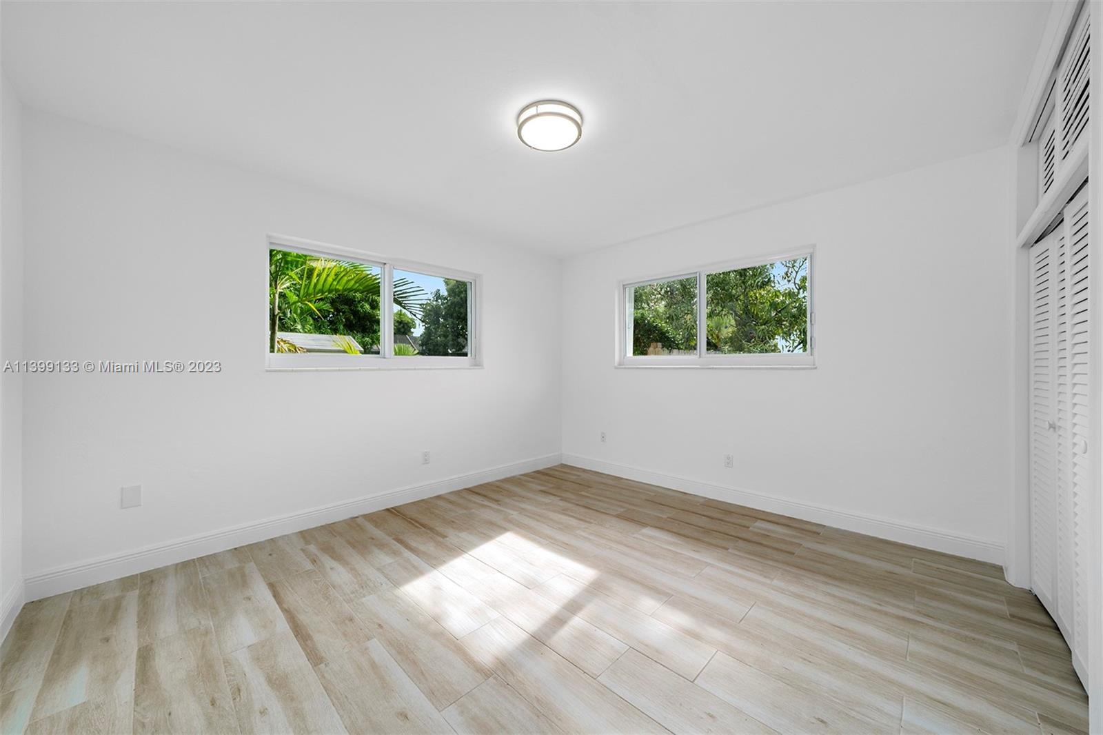 GARDEN ESTATES - Residential Lease