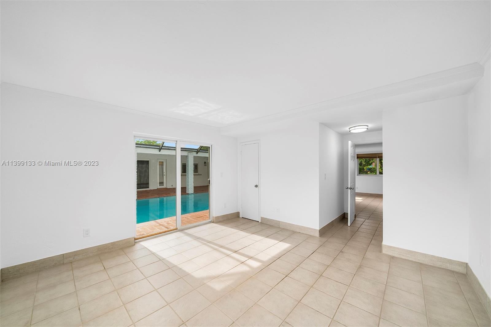 GARDEN ESTATES - Residential Lease