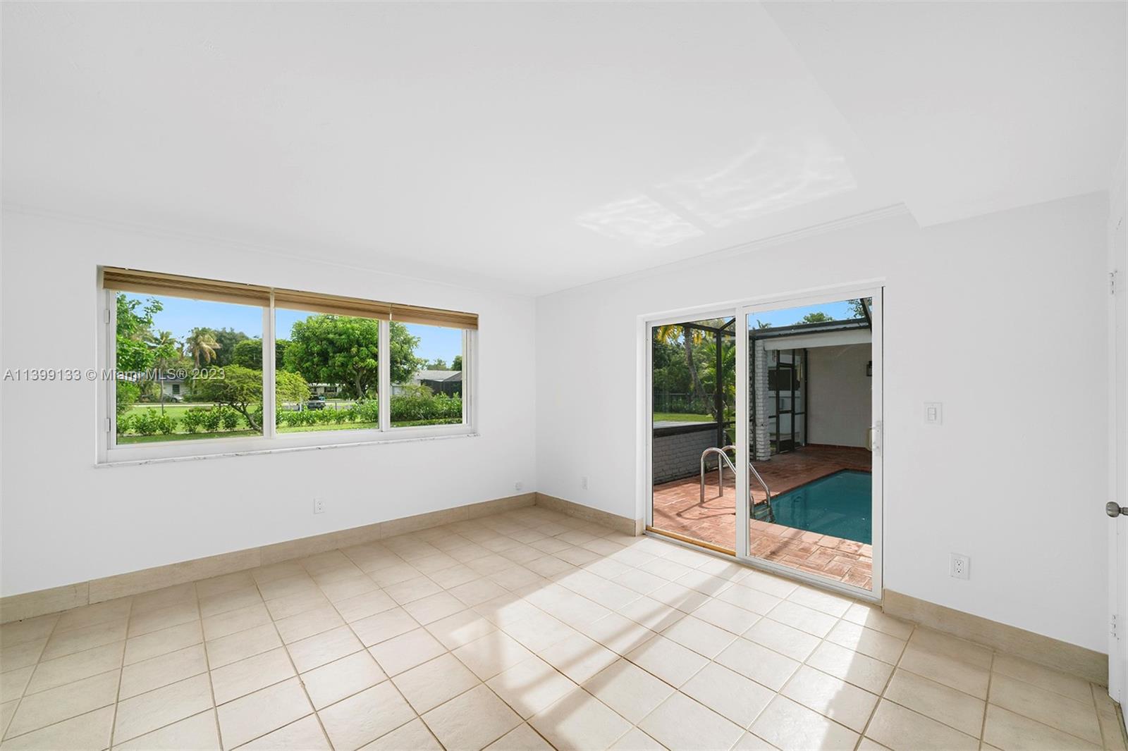 GARDEN ESTATES - Residential Lease