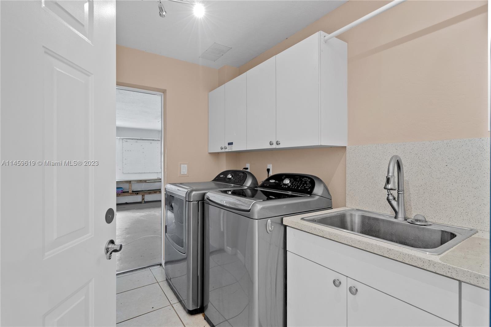SILVER PALM ESTS PT 1 - Residential